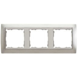 Marco 3 elementos aluminio zocalo aluminio Serie 82 Simon 82934-33